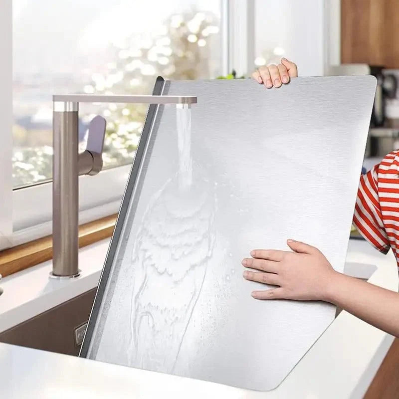 High-quality cutting board made of stainless steel with edge – ideal for homemade pizza, pastries, and more!